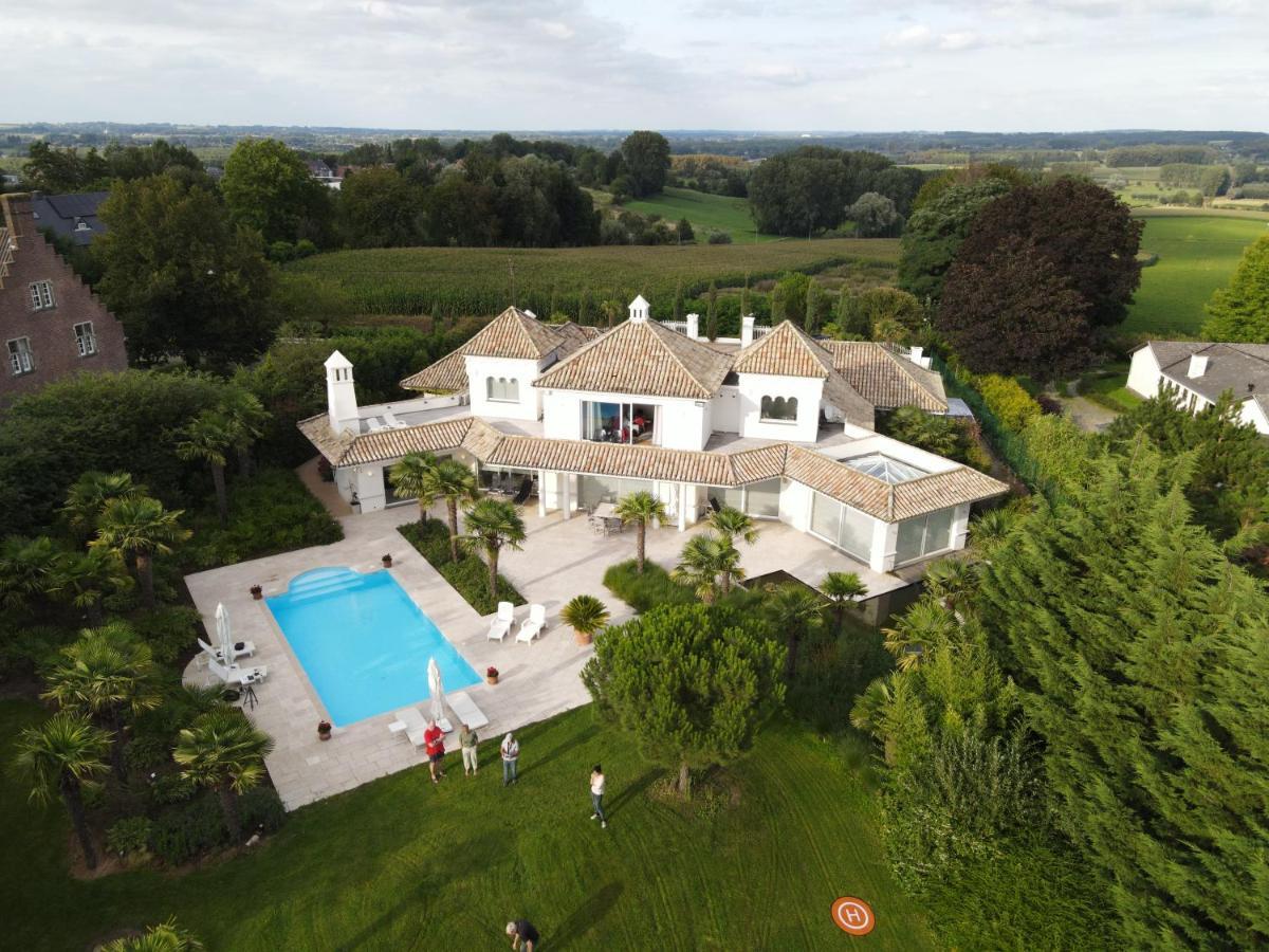 Villa Montana ヘラールツベルヘン エクステリア 写真